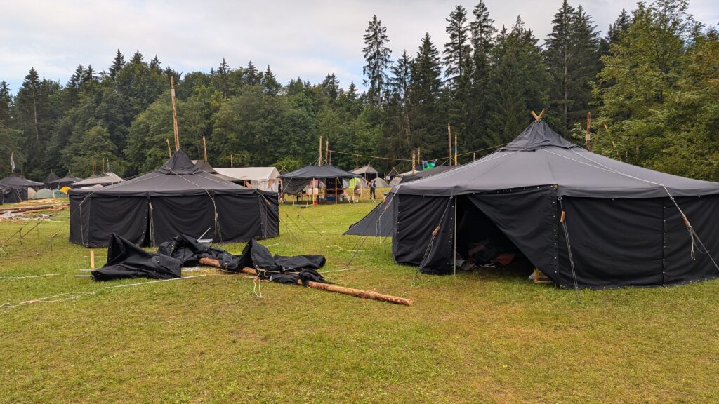 Landeslager Zeitlos - Die Kohte der Silberfalken
