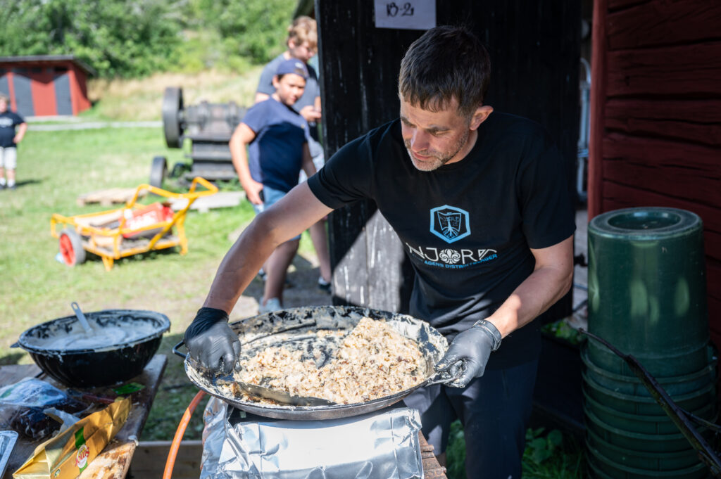 Großfahrt Schweden - Kaiserschmarrn braten