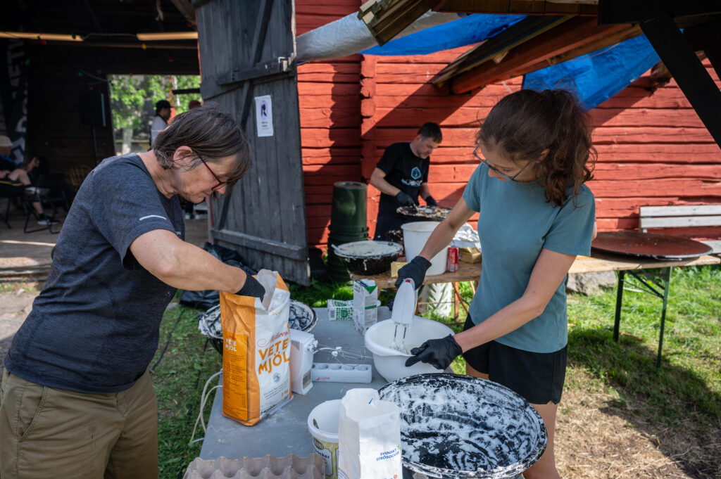 Großfahrt Schweden - Kaiserschmarrn vorbereiten